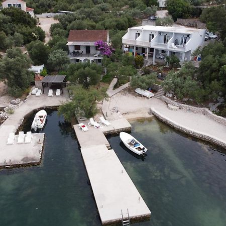 Apartments By The Sea Zuronja, Peljesac - 10137 Brijesta Екстер'єр фото
