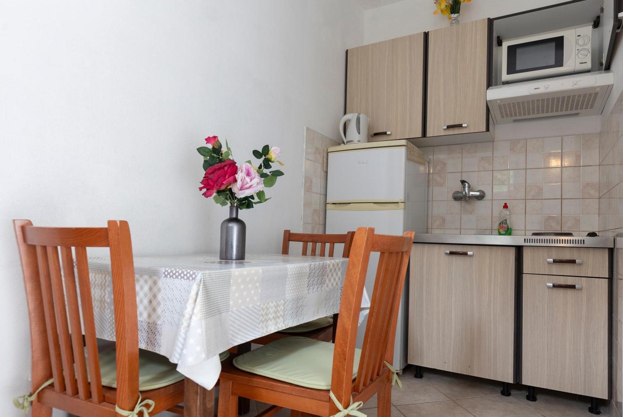 Apartments By The Sea Zuronja, Peljesac - 10137 Brijesta Екстер'єр фото