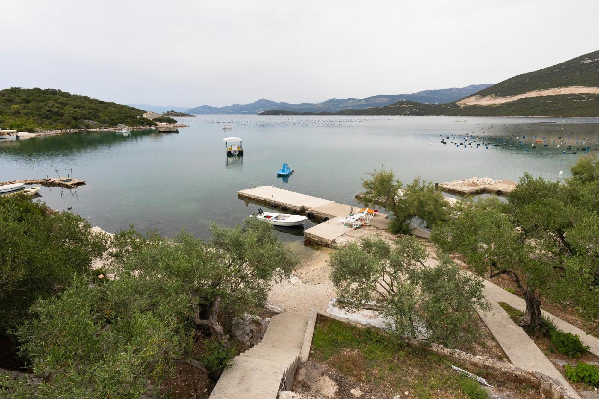 Apartments By The Sea Zuronja, Peljesac - 10137 Brijesta Екстер'єр фото